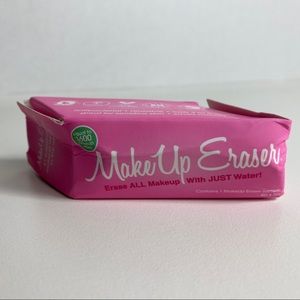 The Original MakeUp Eraser 4"x3" Damaged Package